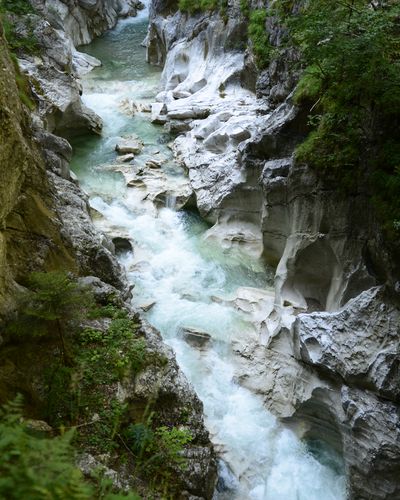 Gebirgsbach im Alpbachtal